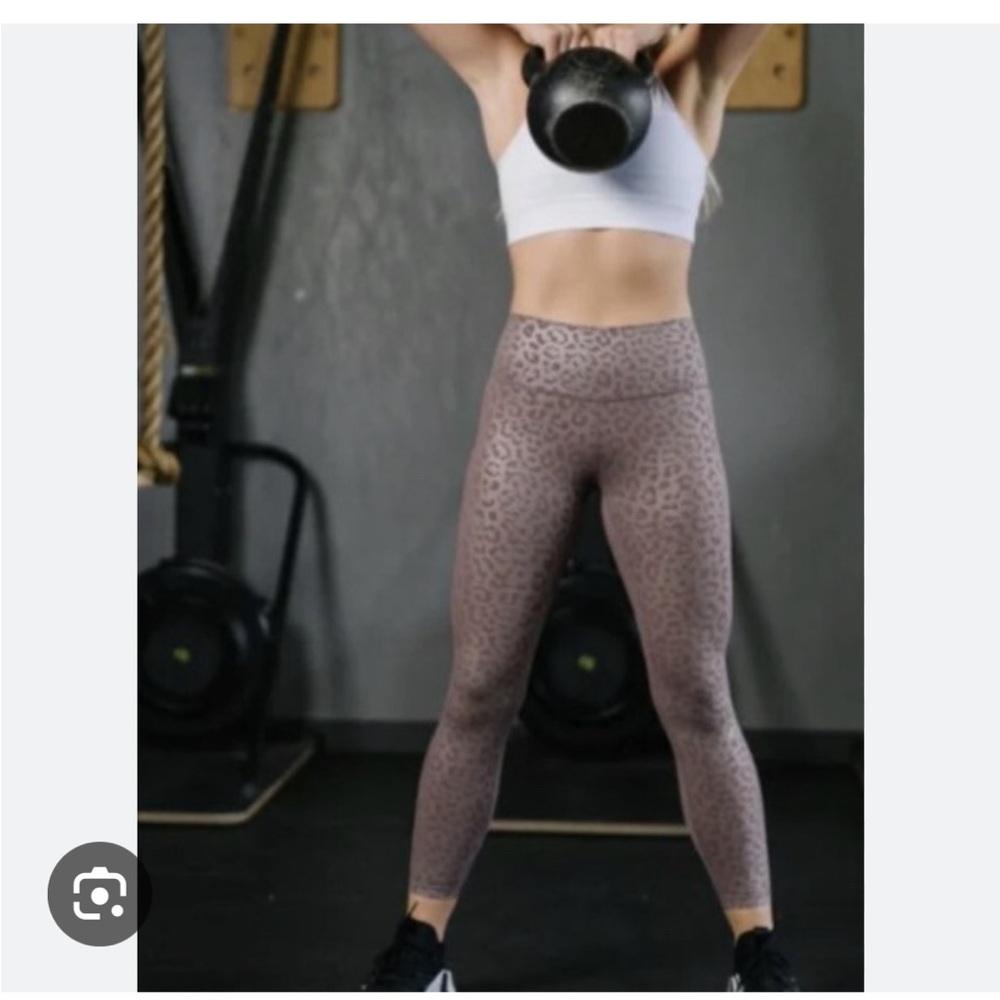 Zyia Mauve Pink Leopard Print Leggings (7/8 length)